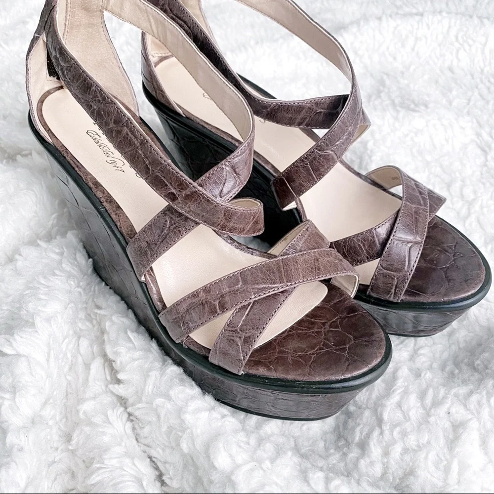 Talbots Brown Croc Embossed Leather Platform Wedge Sandals Size 7
